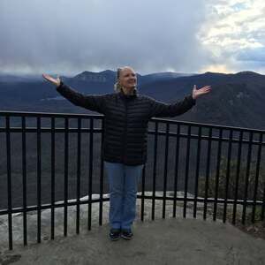 Meet your Posher, Carey